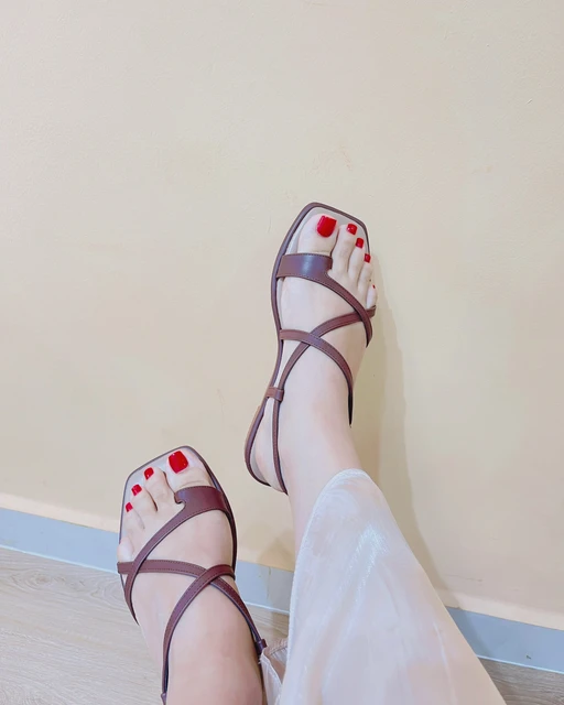 Sandal nhiễu xỏ ngón